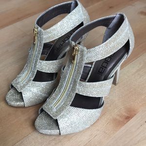 Moda gold Jasper zip up heels size 6